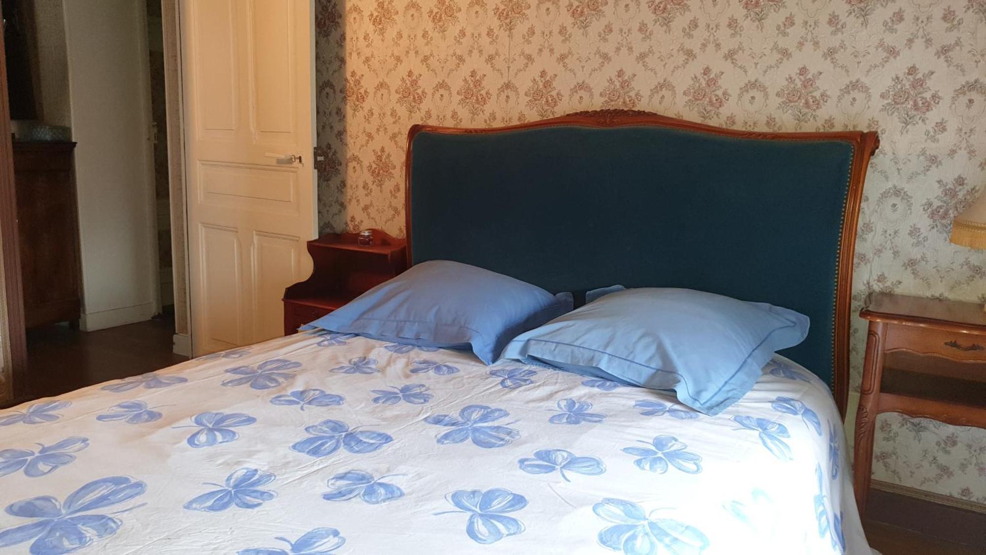 Les Chambres Chez David Riom Exterior foto