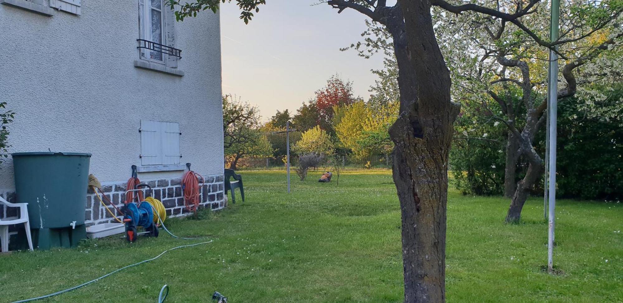 Les Chambres Chez David Riom Exterior foto